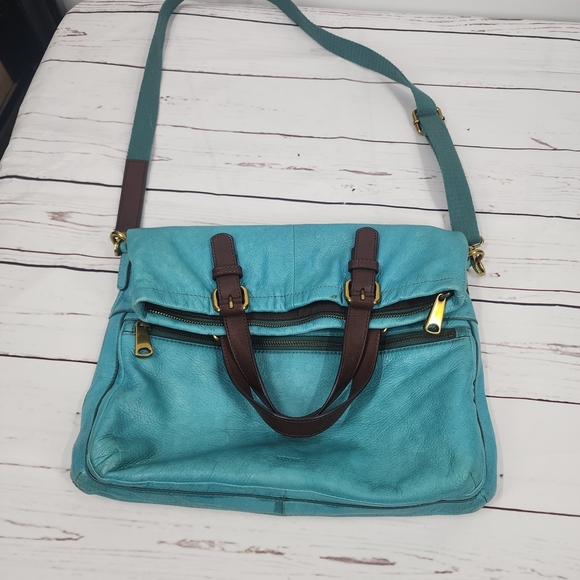 Fossil Explorer Turquoise Leather Foldover Crossbody Bag - Picture 3 of 9